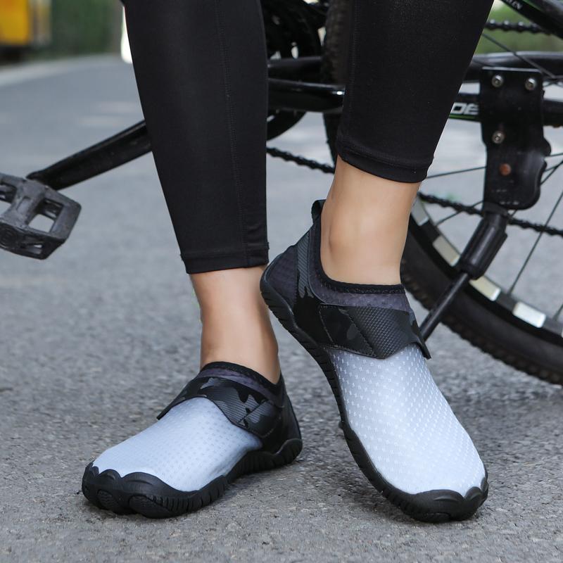 Women Water Sports Shoes Quick Dry Men's Aqua Shoes Barefoot Beach Walking Wading Shoes River Trekking Wading Sneakers