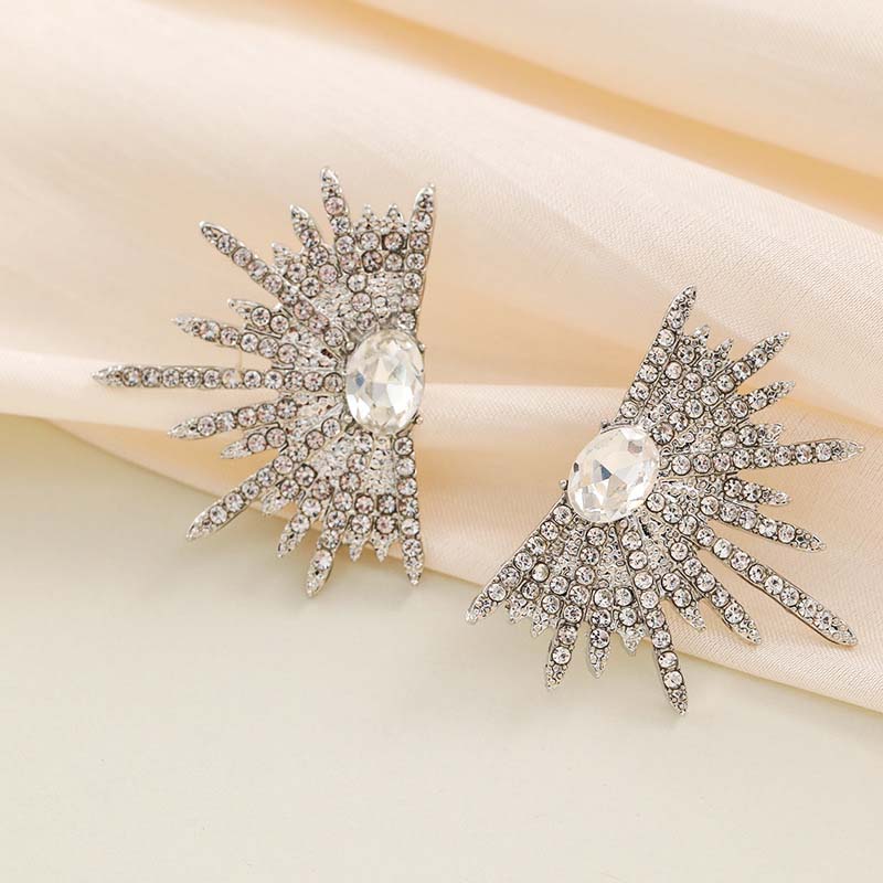 

Luxury Copper Color Zircon Wing Stud Earrings For Women Fashion Exaggerated Bling Crystal Big Plant Earring Zircon Gift мідний