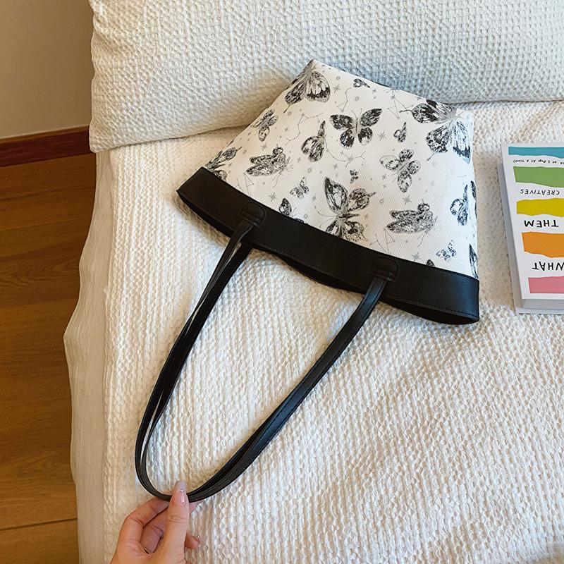 

Stylish Large Capacity New Chinese Style Embroidered Tote Bag For Women In Khaki Pink And Black чорний