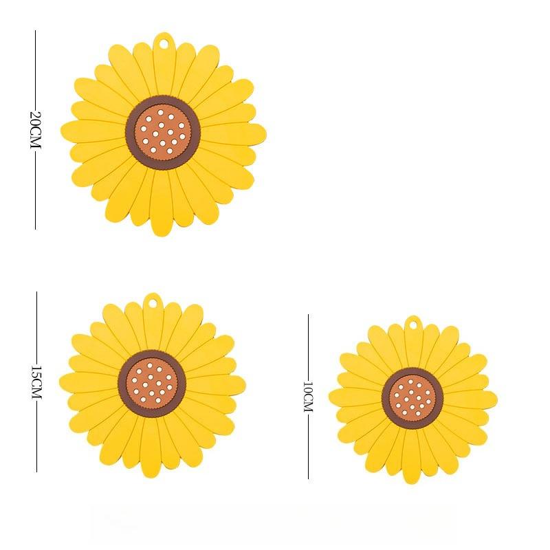 

1PC Kawaii Coasters Sunflower Japanese Style Sakura Insulated Table Mat Tableware Tea Milk Cup Coasters for Kichen Pad Drinkware 10.5cm x 10.5cm&Round