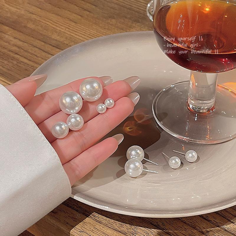 6/8/10/12/14MM Simple Exquisite White Zircon Stud Earrings for Women Girls Minimalist Ear Zircon Gifts Round Zircon Earrings