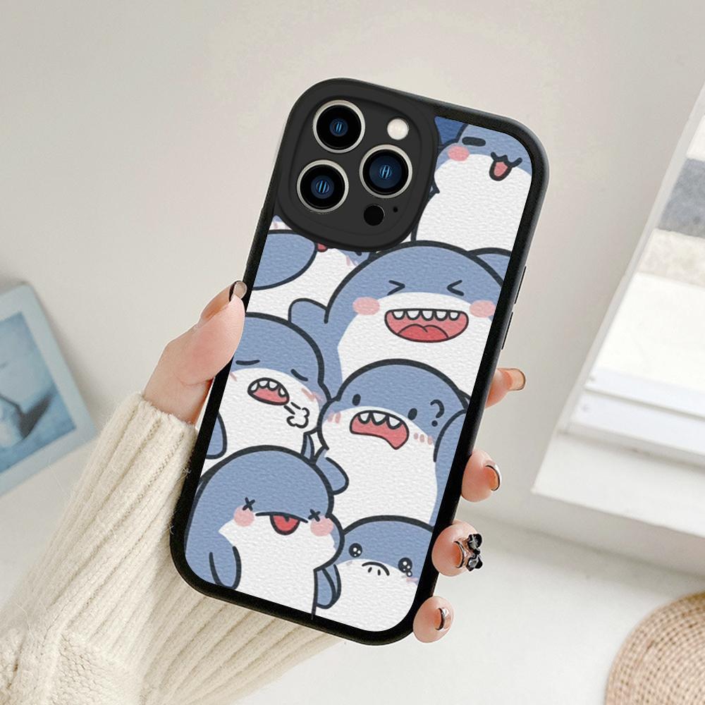 Nové pouzdro na telefon Grinning Shark pro Iphone 14 13 11 12 Pro MAX 13 12 MiNi 7 8 14 plus X XS XR Cartoon Shark Lambskin Covers