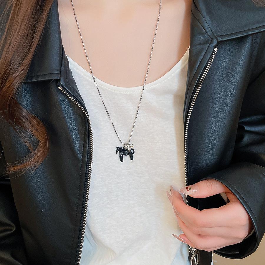 French simple zircon natal year pony pendant necklace accessories women's sweater chain necklace