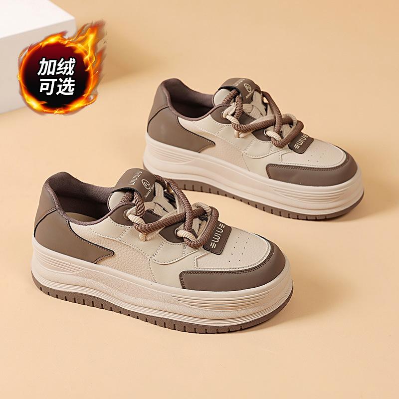 

Autumn and winter new women s round head low-top fashion trend thick baseplate shoes Internet celebrity casual simple women s shoes one piece 2025 40