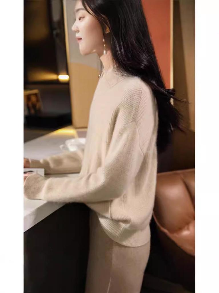 Women's Wool Zipper Cardigan Sweater - Half-High Collar, Loose Knit for Autumn & Winter