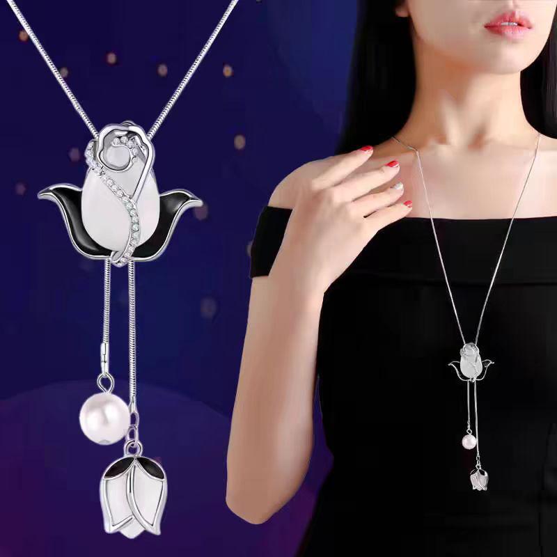 

Versatile Japanese & Korean Fashion Sweater Chain Necklace: Women s Long-Style Luxury Drawstring Accessory for Autumn & Winter