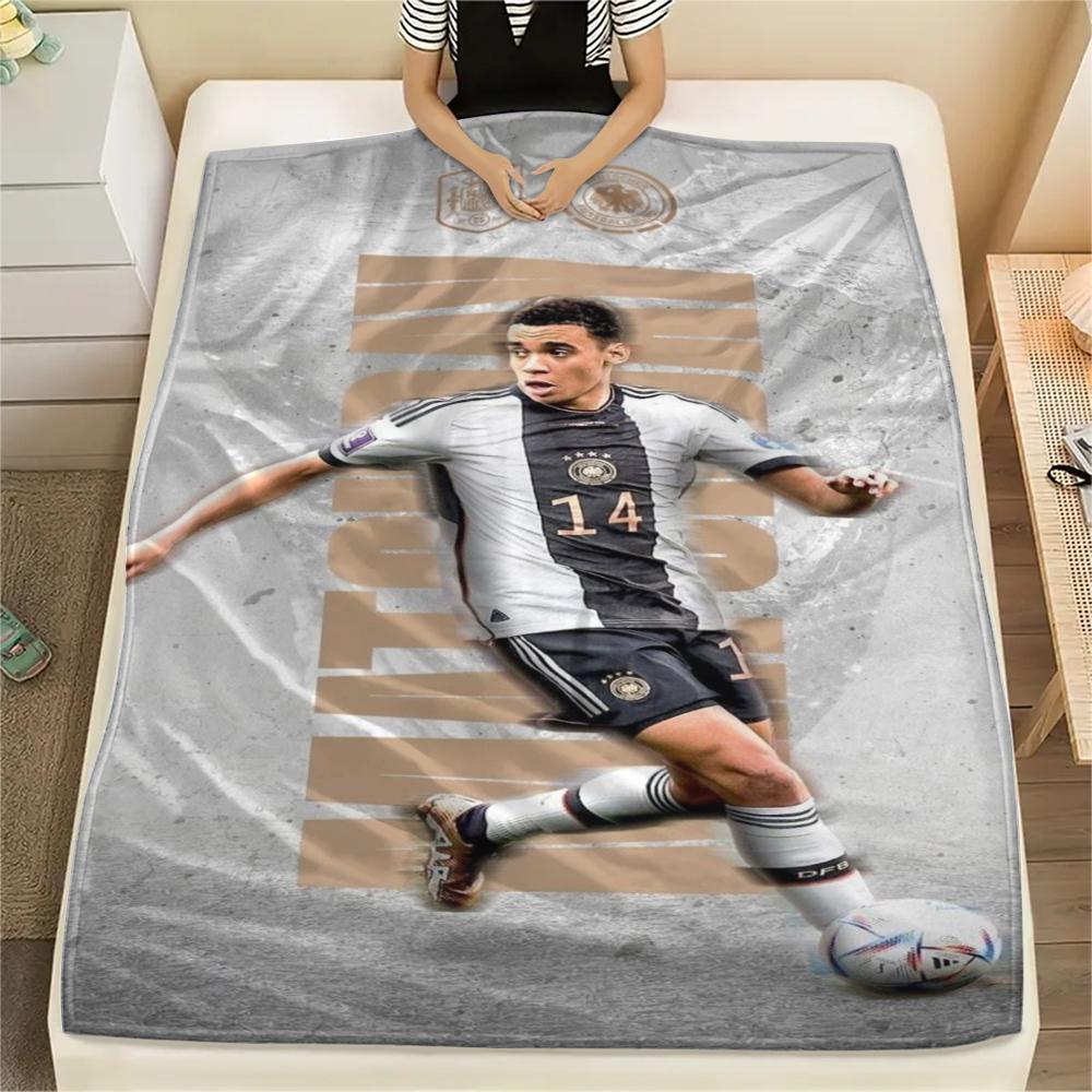 1pc Jamal Musiala Print Flannel Blanket, High quality Comfortable for All Seasons, Home Decor, Warmth and Comfort, Perfect for Christmas Gifts63 80cm x 120cm
