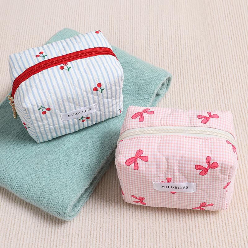 Plaid Bow Makeup Bag, Quilted Cherry Cosmetic Pouch, Student Lightweight Storage, Portable And Multifunctional
