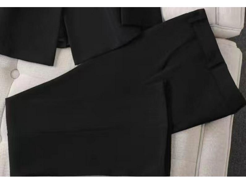 Women's Professional Suit Set: Elegant Spring/Autumn Attire for College Interviews & Hotel Manager Uniform.