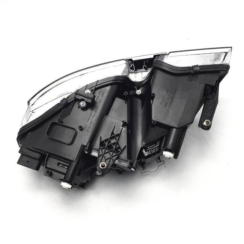 Volkswagen Passat B5 Lingyu Old Model Xenon Headlight Assembly - Premium Quality