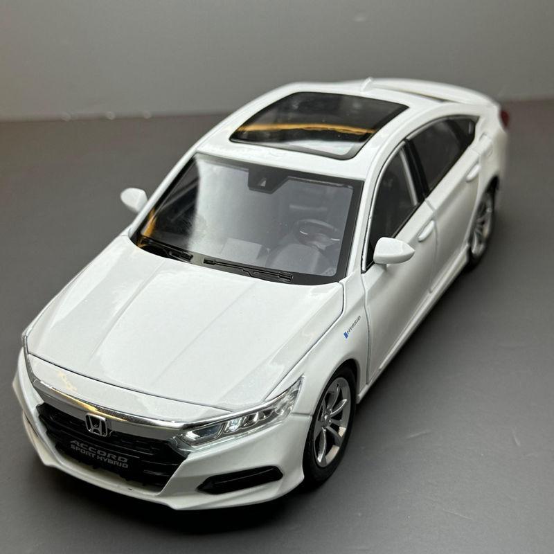 1/24 HONDA Accord Alloy Car Model Diecasts & Toy Vehicles Metal Car Model Simulation Collection Sound and Light Childrens Gifts