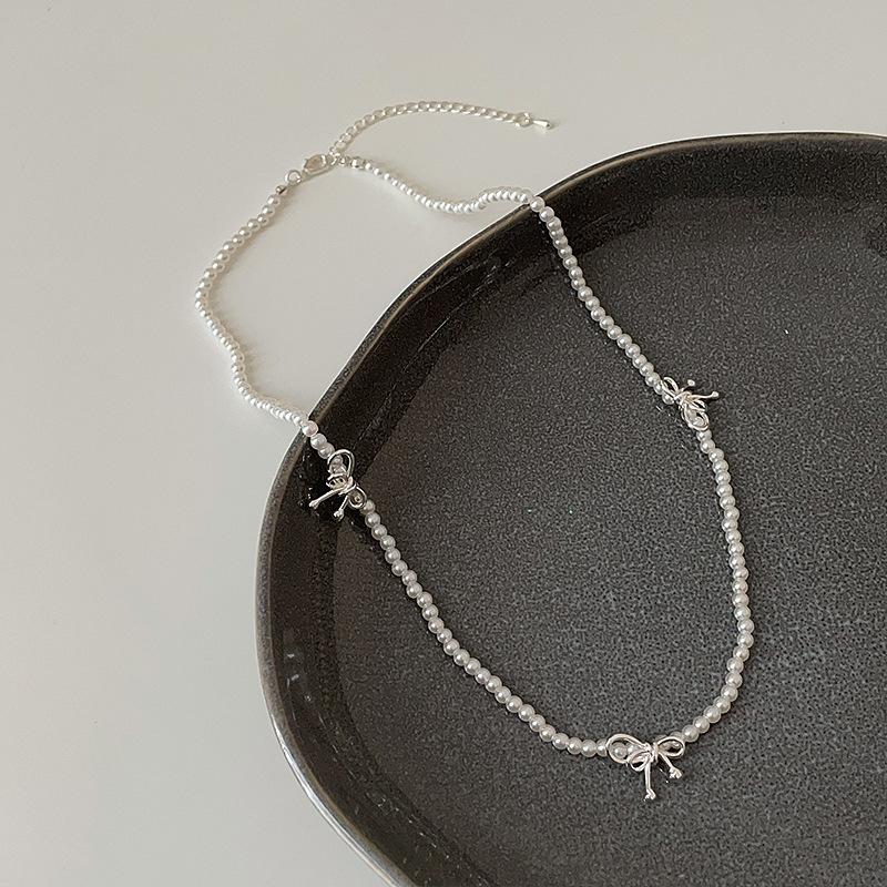 Simple High-End Pearl Bow Necklace Women'S French Retro Light Luxury Elegant Fashion Versatile Neck Chain Collarbone Chain