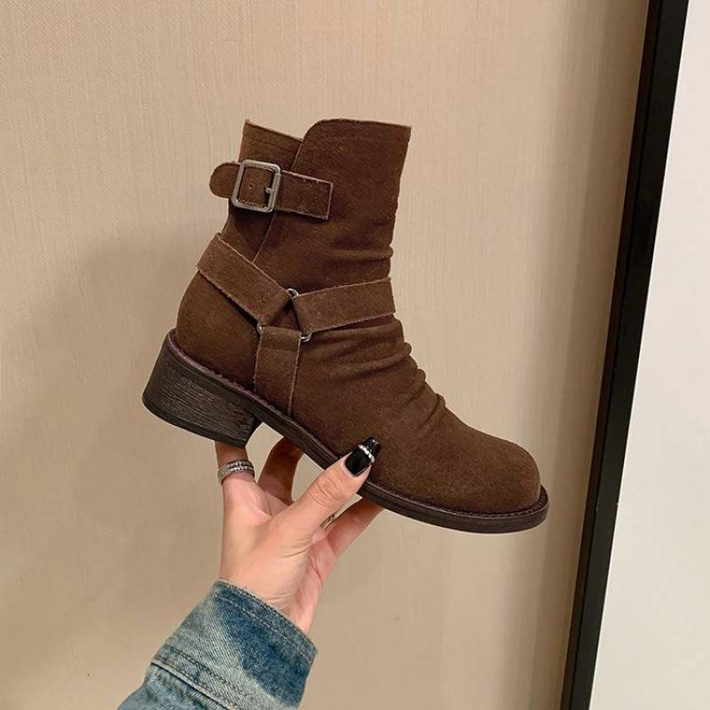 New Women's Leather Boots Side Zipper Cow Velvet Large Size Women's Boots Medium Heel Large Size Women's Boots Autumn and Winter Leather Martin Boots