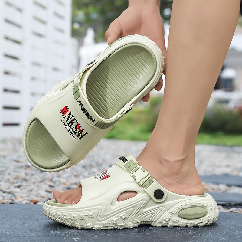 Summer new thick-soled stepping on shit personalized sandals outdoor two wear versatile fashion men's slippers seaside beach shoes