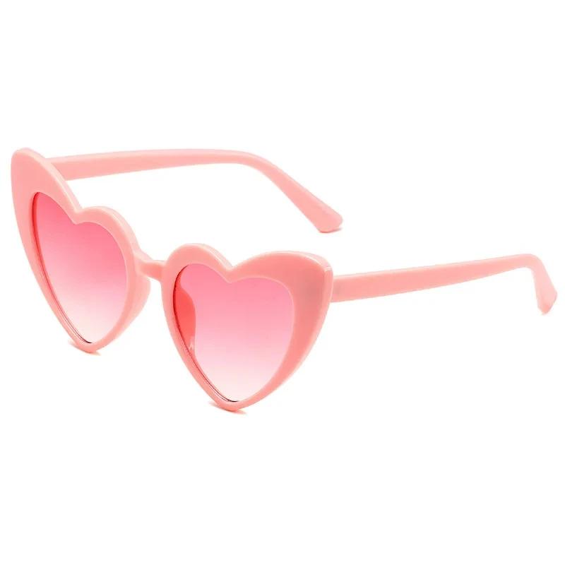 Ladies Love Heart Sunglasses Retro Big Frame Women Sunglasses UV400 Protection Summer Shades Eyewear Anti Blue Light Glasses