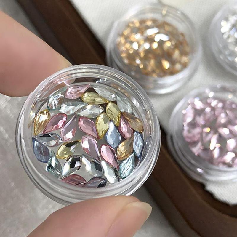 30 Pcs/Box Irregular-Shaped Drill Nail Art 3D Nail Stones Gems Pearl Diy Manicure Decorations Accessories