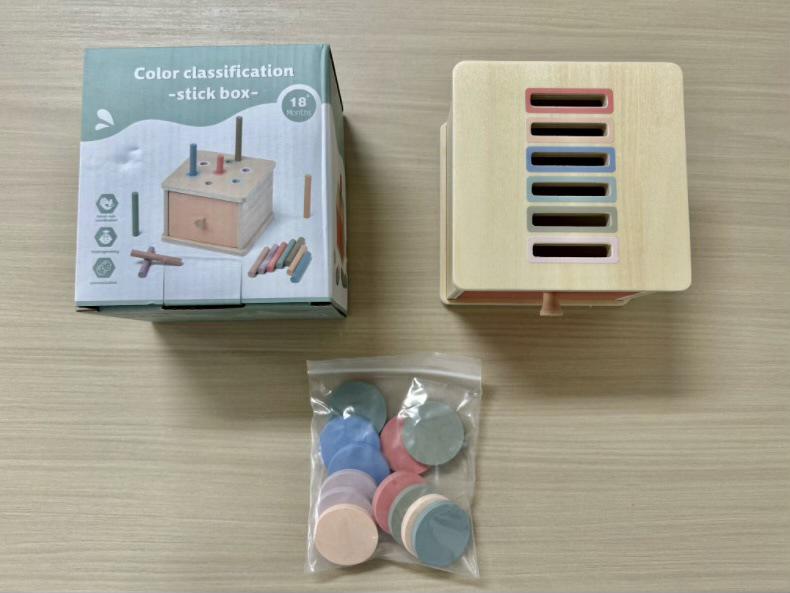 Montessori 4-in-1 Wooden Coin Box: Early Education Toy for Toddler Shape Matching, Sensory Training, and Intellectual Development.