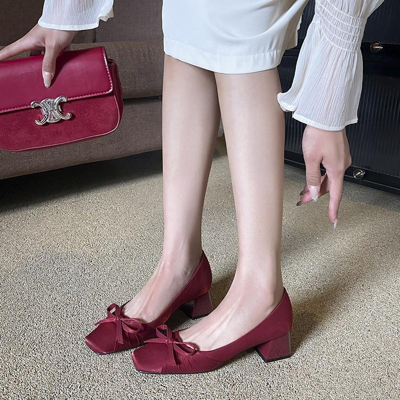 Beautiful Xiuhe Bridal Shoes Wedding Shoes Women's Square Head Thick Heel Medium Heel Single Shoes Silk Bow Red Shoes