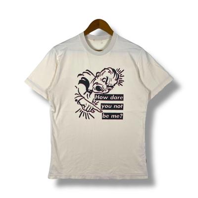 Vintage BARBARA KRUGER How Dare You Not Be Me Tee Shirt Medium Size