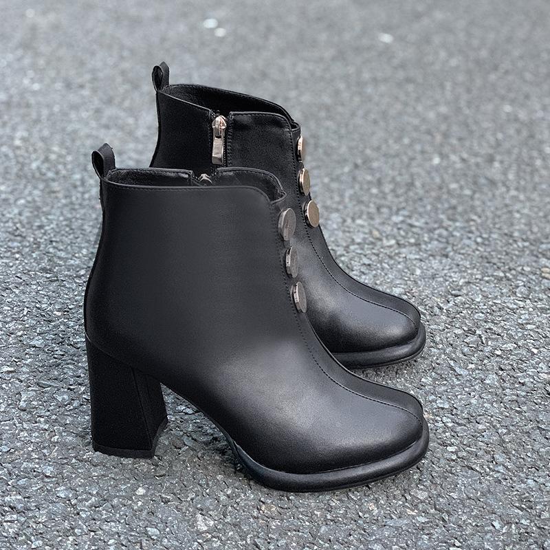 

Модные женские ботильоны с круглой металлической пряжкой, дизайнерские туфли на мягкой подошве для женщин на платформе, осенне-зимние современные ботинки для женщин 35