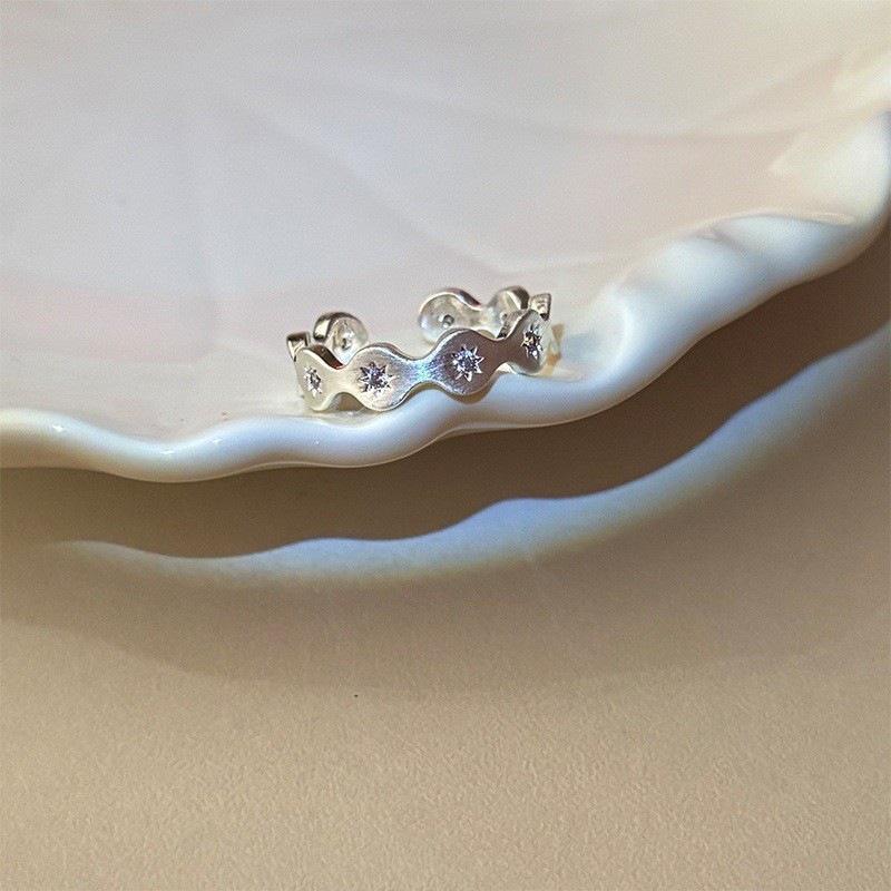 Adjustable Geometric Star Ring for Women – Versatile and Stylish Stacking Accessory Adjustable Opening