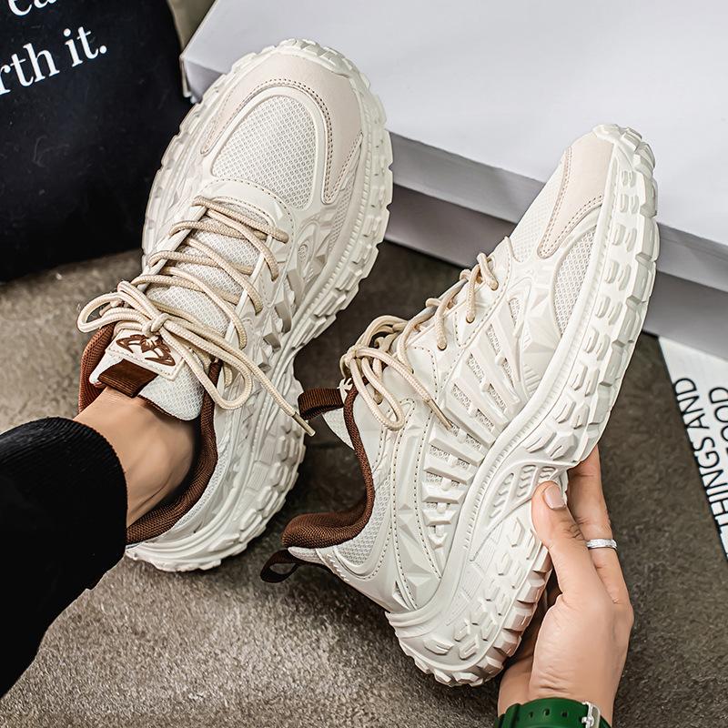 2025 spring and summer new black dad shoes mesh men and women height increase leisure sports breathable platform student jogging shoes