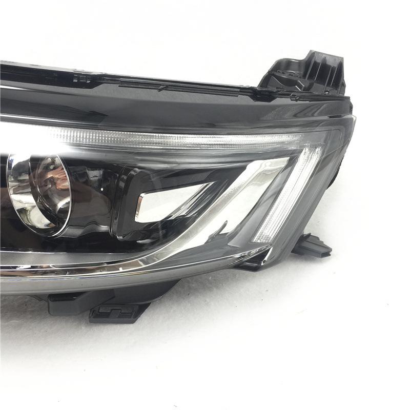 Renault Koleos Headlight Assembly for 2016-2019 Models: High/Low Beam Lamp