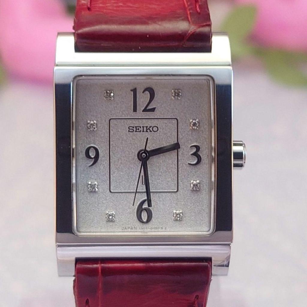 [USED] Price Reduced! SEIKO LUKIA Women's Watch 1N01-OD