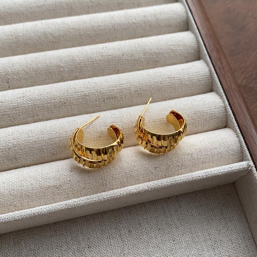 Classic Simple C-shaped Earrings Three-dimensional Low-key Exquisite Earrings Personalized Advanced
