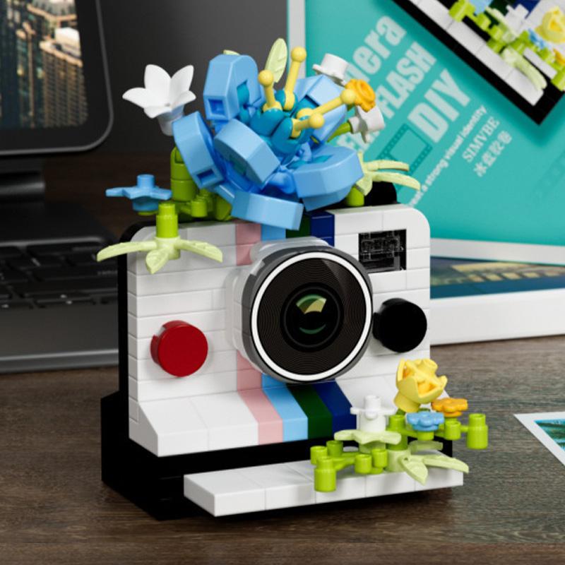 

Retro Slr Camera Mirror Flower Model Construction Block Set-Creative Trendy Ornament Educational Plaything For Kids Present Ornament