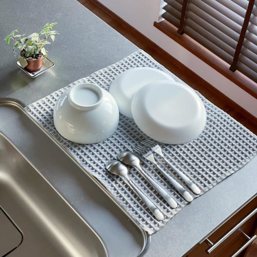 Teijin Atchi Kocchi? Dish Drying Mat, 40cm x 45cm, Ivory, Made in Japan, Absorbent, Quick-Drying, Antibacterial, Microstar, with Hooks