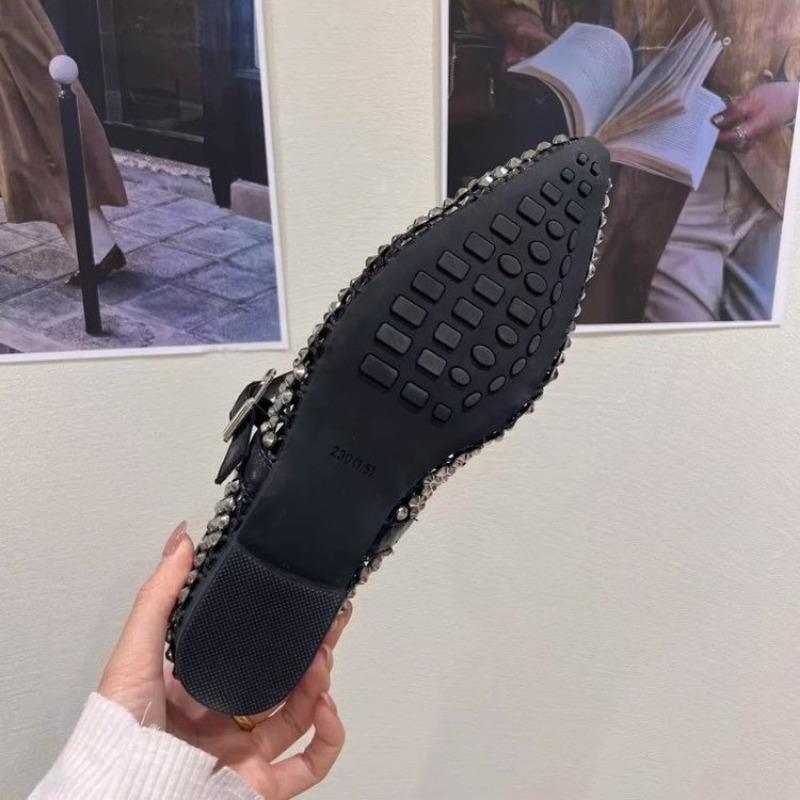 Móda Nové 2025 Luxusní Křišťálová Obuv Stříbrná Dámská Plochá S Boty Dámská Špičatá Špička Módní Kamínky Mělké Dámské Baleríny