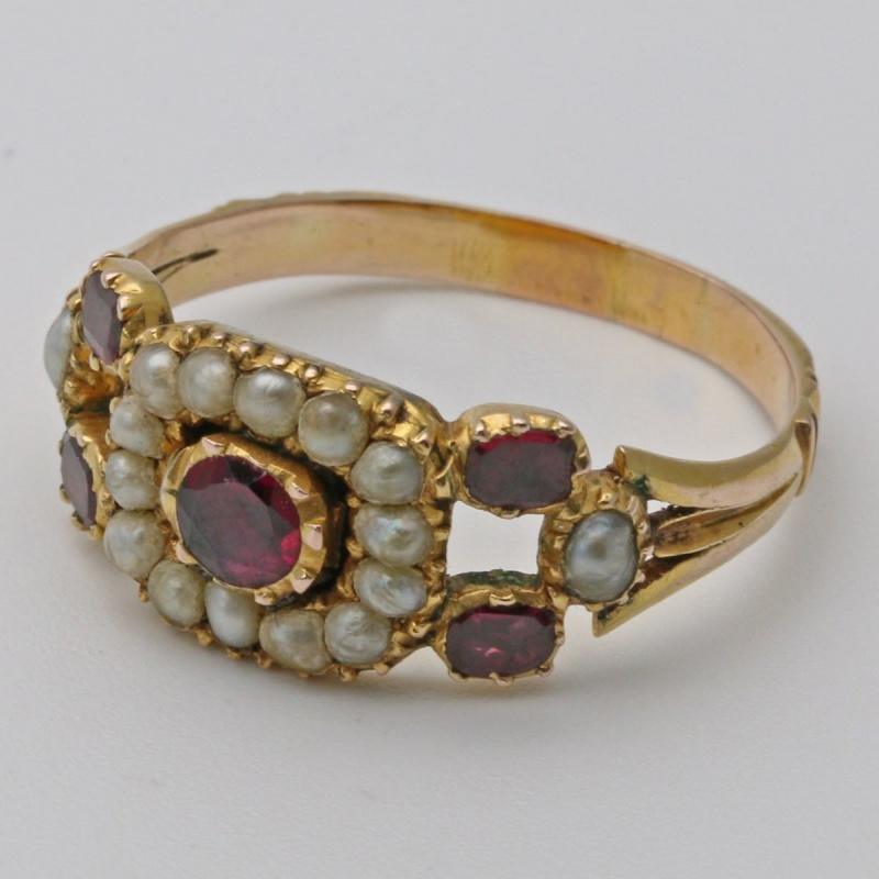Vintage Inlaid Imitation Pearl Red CZ Women's Ring Ethnic Gold Color Geometry Daily Wear Party Jewelry Anniversary Gift