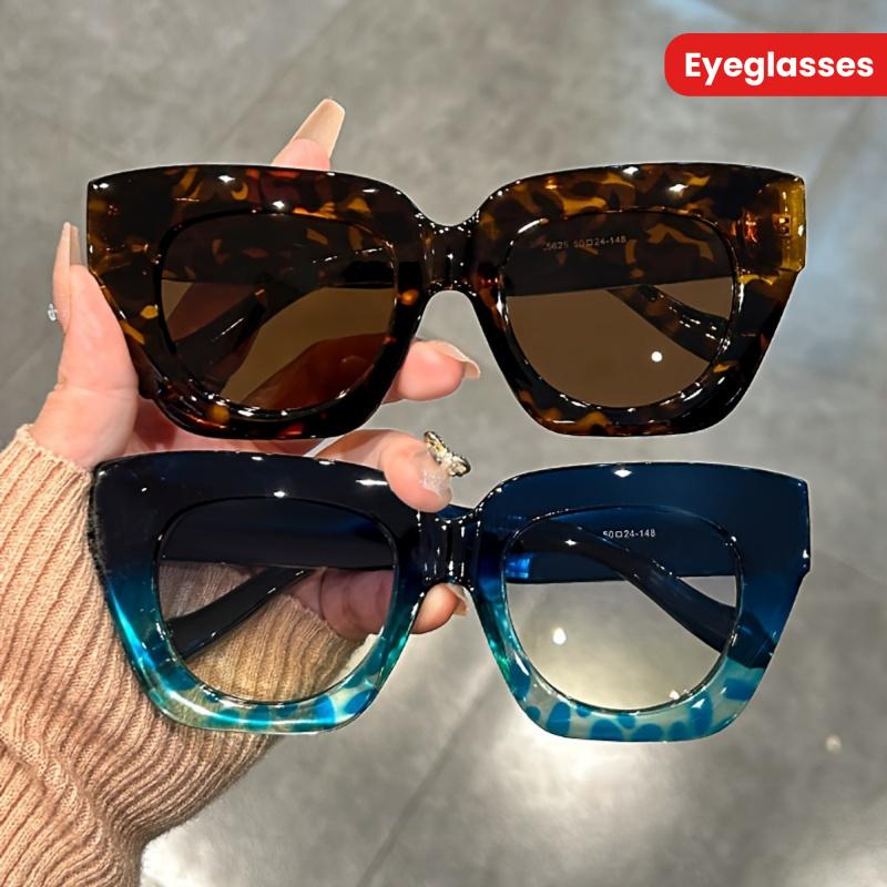 Chic Gradient Cat Eye Sunglasses for Women Trendy Anti Reflective Beach Party Shades with Color Block Design