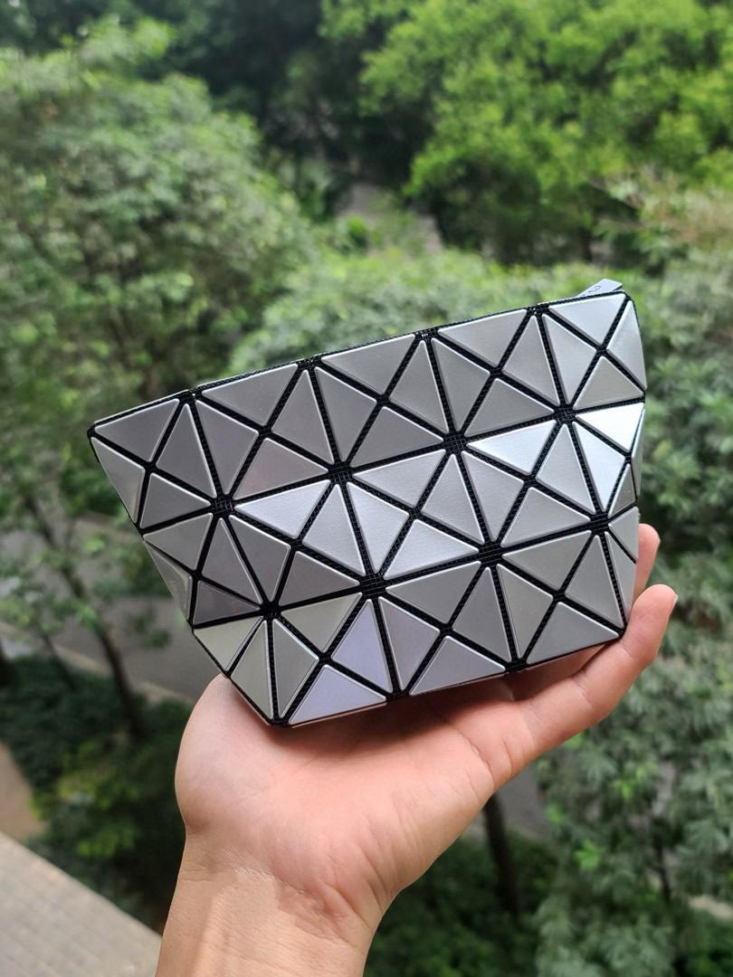 Japan Prism Series Diamond Geometric Clutch: 3x5 Grid Cosmetic and Mobile Bag for Women