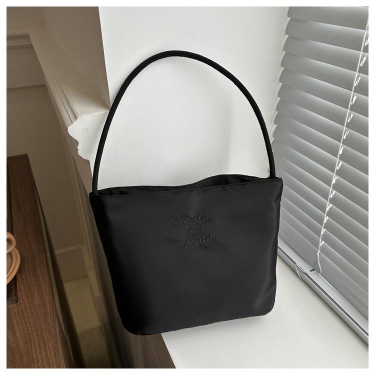 Embroidery Letters 2025 New Trendy Summer Fashion Personality Leisure Large Capacity Shoulder Portable Underarm Women's Bag