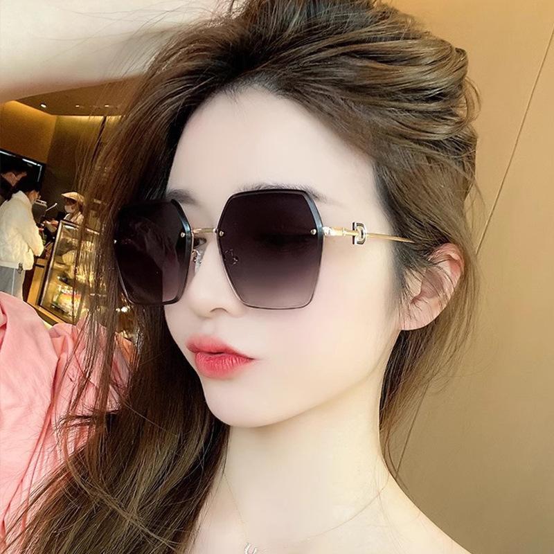 Fashion Trendy Sunglasses Women Rimless Cut Edge Polygon Shape Sun glasses for Women UV400 Protection Outdoor Sunglasses