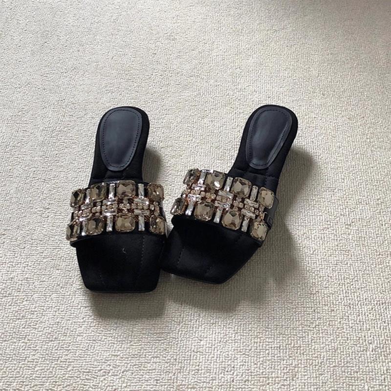 Fashion Low Slippers Casual Female Shoes Slides Jelly Flip Flops Luxury 2025 Soft Glitter Crystal Fashion Glitter Slides Low Slippers So