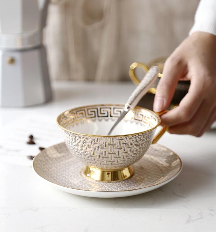 1 Set Light Luxury Bone China Coffee Cup and Saucer White/black Grid Tea Cup Gold Edge Inlay Tableware Gift