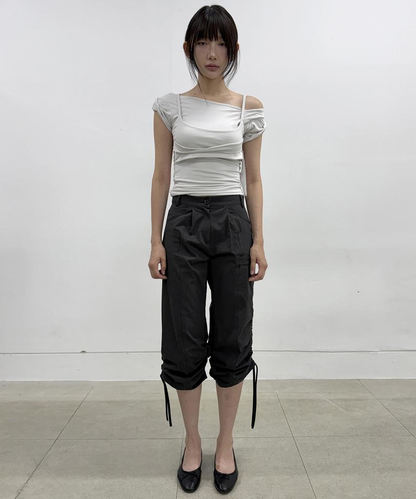 Peulleeoeob Structured Capri Pants (Fl-271_Black)