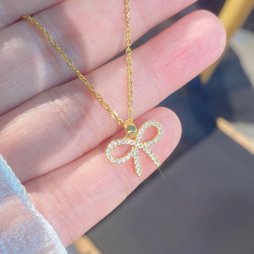 Light Luxury Full Diamond Inlaid Zircon Titanium Steel Clavicle Chain Fairy Versatile Delicate Necklace Gift for Girlfriend