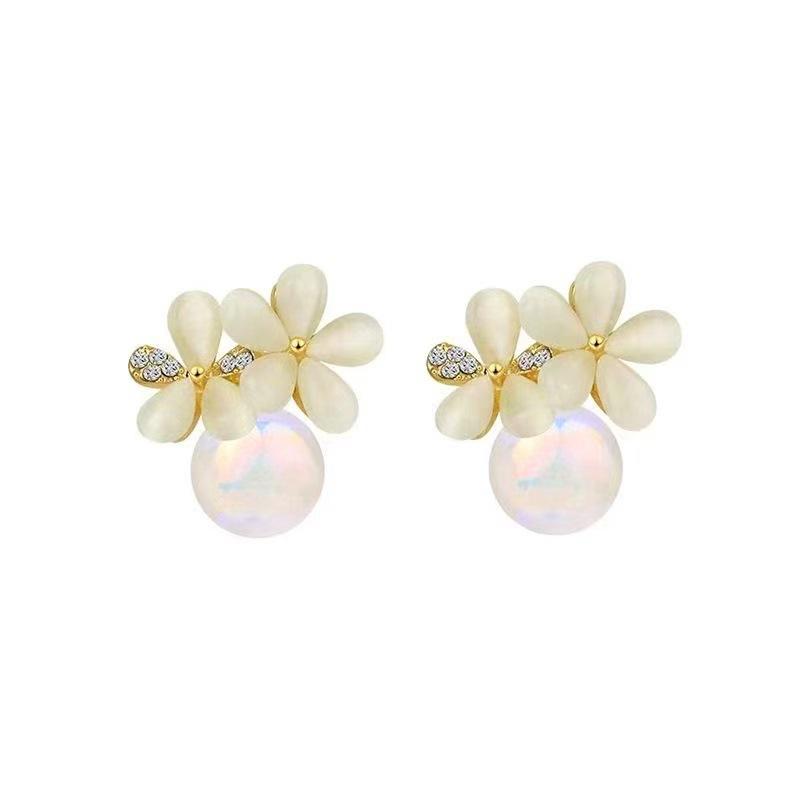 Sparkling Pearl Earrings, High-end Earrings, Elegant Pure White Earrings, Autumn and Winter Simple, High-end, Fresh,