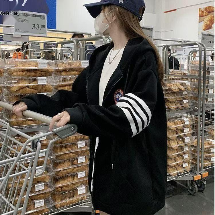 American Style Embroidered Hoodie with Four Stripes - Casual Loose Fit for Couples