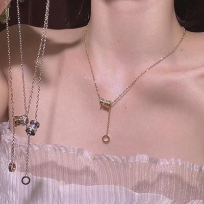 2025 New Luxury Women's Titanium Steel Clavicle Necklace - Niche High-End Accessory