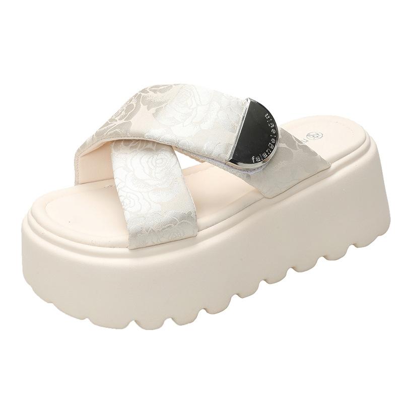 

Beautiful thick-bottomed cool slippers for women s summer wear 2025 new national style fairy style versatile with skirt one-word drag 39 бежевый