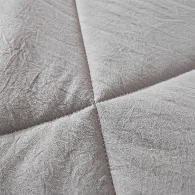 Southern Life Washed Cotton Embroidered Summer Quilt
