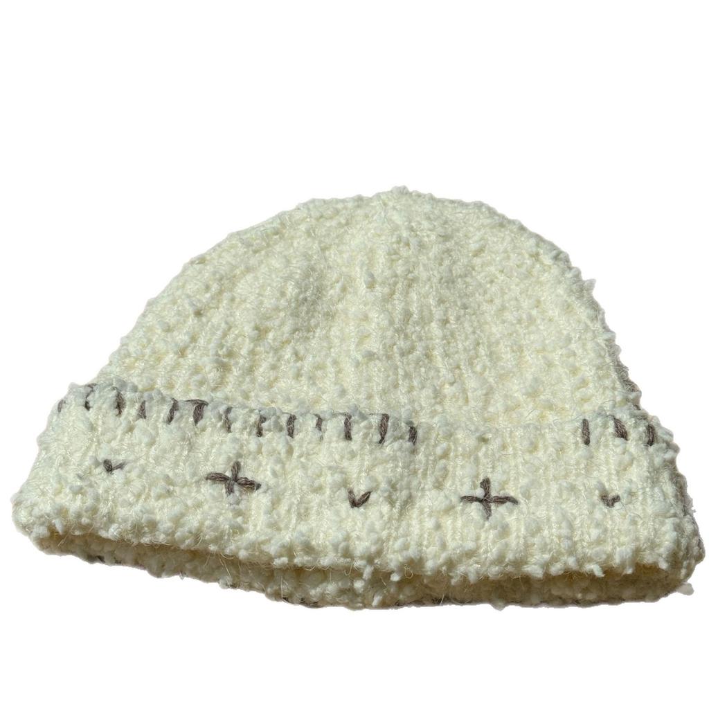 Handmade Crocheted Hat for Women In Autumn and Winter Thickened and Warm Ear Protecting Face Showing Small Woolen Cold Hat