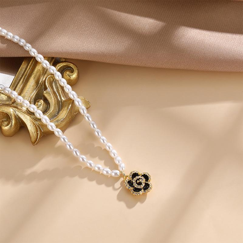 Design Full Diamond Camellia Necklace Women'S Light Luxury Versatile Style Pearl Chain Accessories