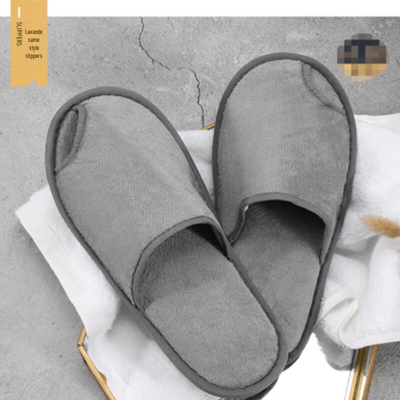 Одноразовые гостиничные тапочки