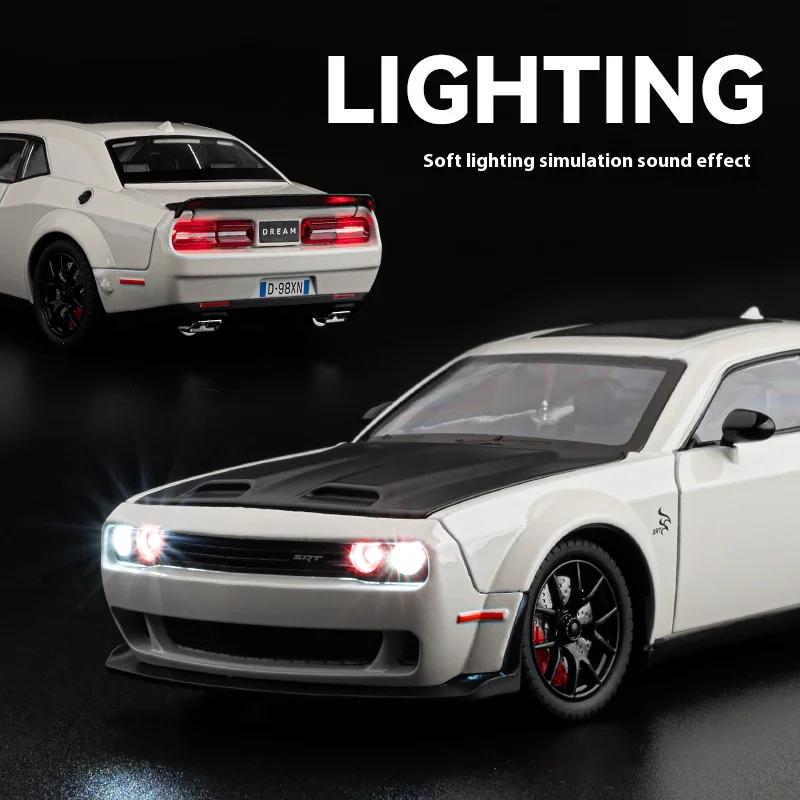 1/24 Dodge Challenger SRT Hellcat Redeye Muscle Alloy Diecast Car Model Computer Desktop DIY High Simulation Collection Ornament